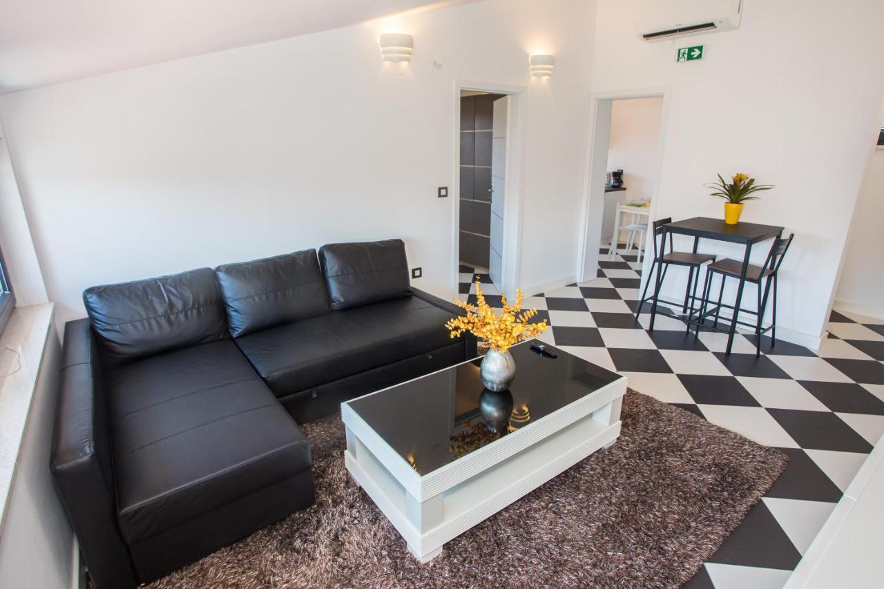 Black & White Apartment Rovinj Eksteriør bilde