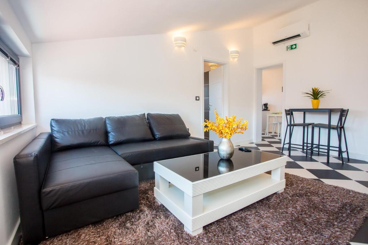 Black & White Apartment Rovinj Eksteriør bilde
